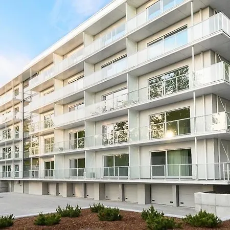 Flat In Paernu, Esplanaadi Street & Kitchen *