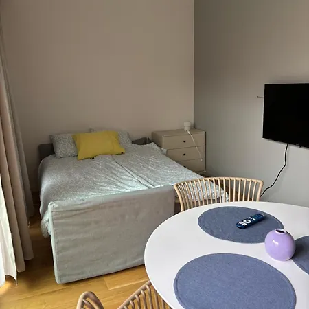 Apartmán Flat In Paernu, Esplanaadi Street & Kitchen